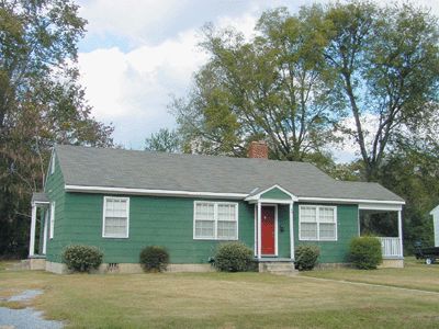 Apartment - Cedar Crest Houses from www.ApartmentsAlabama.com