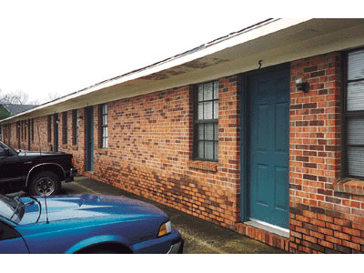 Apartment - Brown I from www.ApartmentsAlabama.com