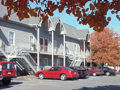 Apartment - Campus Courtyard at Magnolia from www.ApartmentsAlabama.com
