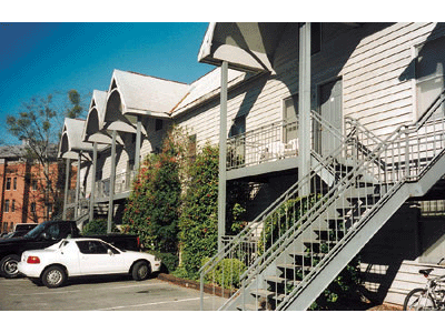 Apartment - Courtyard Apartments from www.ApartmentsAlabama.com