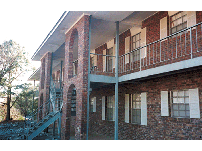 Apartment - Raintree from www.ApartmentsAlabama.com