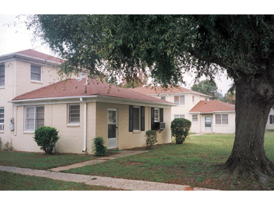 Apartment - University Court from www.ApartmentsAlabama.com