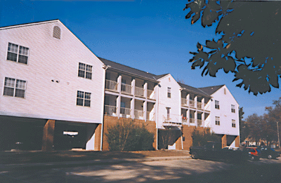 Apartment - University Square from www.ApartmentsAlabama.com