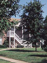 Apartment - Laurelwood from www.ApartmentsAlabama.com
