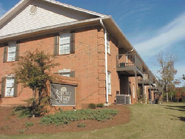 Apartment - Regency Square Condos from www.ApartmentsAlabama.com