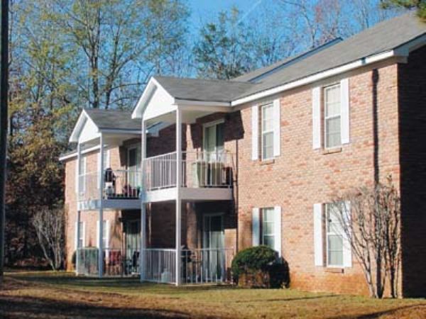 Apartment - Glenn Haven Apartments from www.ApartmentsAlabama.com
