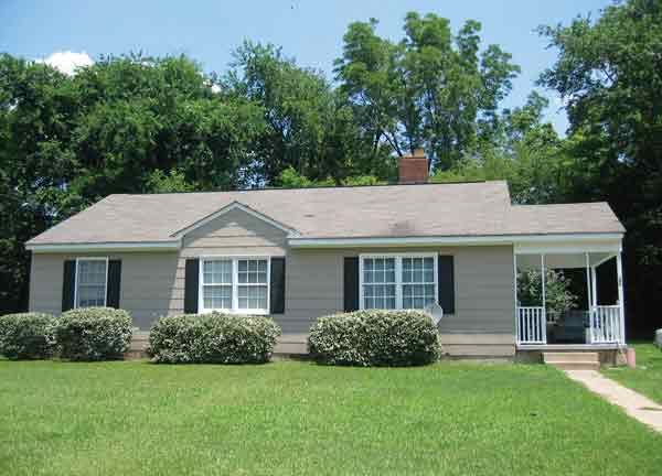 Apartment - Cedar Crest Houses from www.ApartmentsAlabama.com