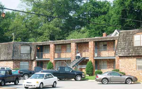 Apartment - Chateau Twelve from www.ApartmentsAlabama.com