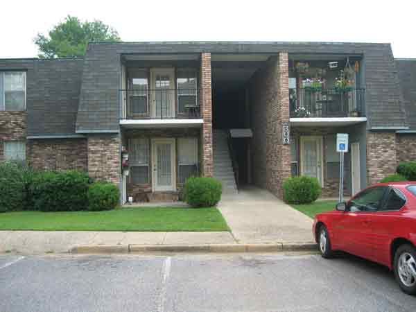 Apartment - Windsor Hill from www.ApartmentsAlabama.com