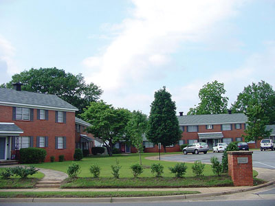 Apartment - Parkview Circle Apts. from www.ApartmentsAlabama.com