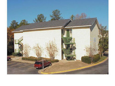 Apartment - Village Green Condos from www.ApartmentsAlabama.com