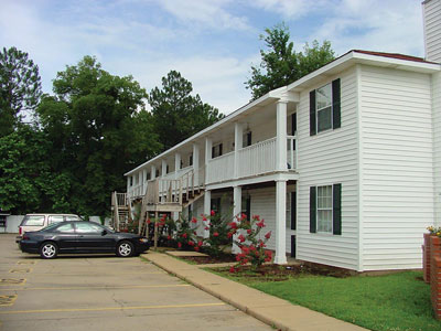 Apartment - Caleb House Apartments from www.ApartmentsAlabama.com