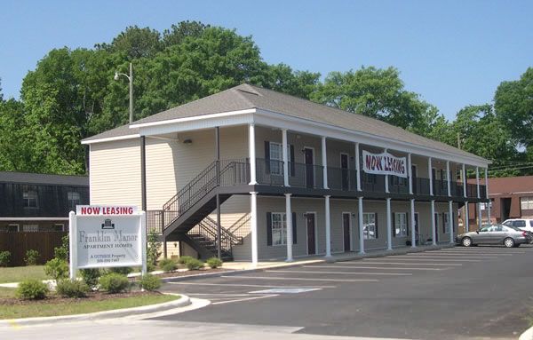 Apartment - Franklin Manor from www.ApartmentsAlabama.com