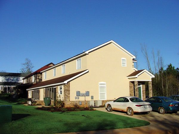 Apartment - Holland Park from www.ApartmentsAlabama.com