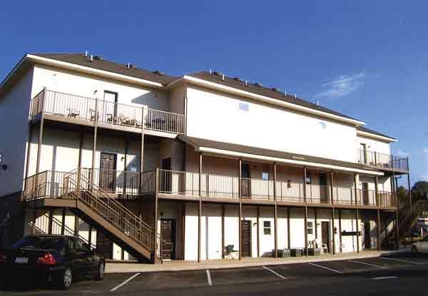 Apartment - Emerson Court from www.ApartmentsAlabama.com