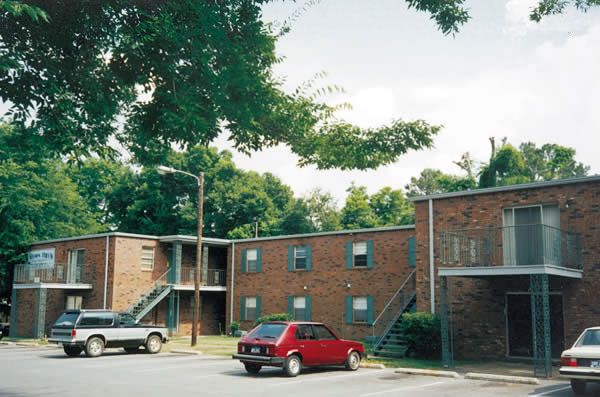 Apartment - A Stone's Throw from www.ApartmentsAlabama.com