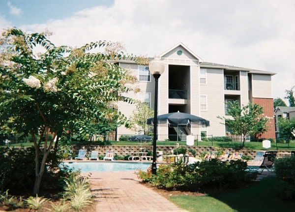 Apartment - Reserve on South College from www.ApartmentsAlabama.com