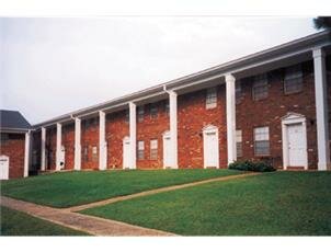 Carriage Inn Townhomes