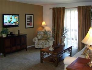 Colonial Village @ Huntleigh Woods