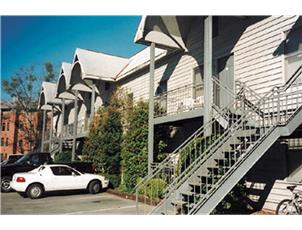 Courtyard Apartments